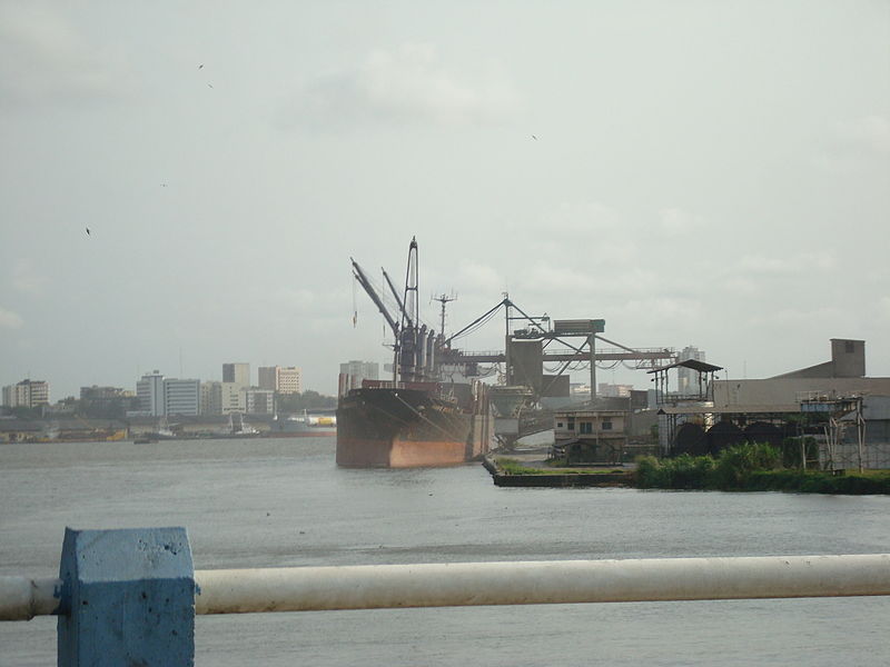 Der Hafen von Duala (c) Nata Pics