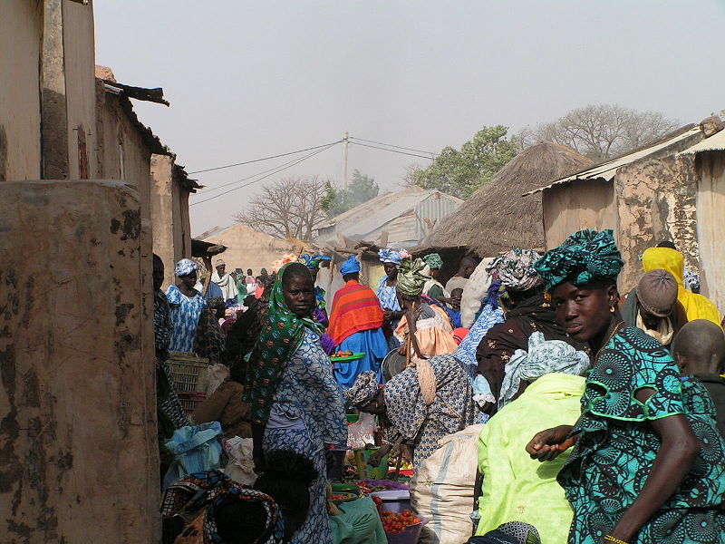 Markt in Senegal (c) Apethitan
