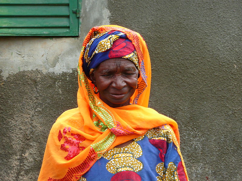 Frau in Guinea (c) USAID - Elitre, uploaded by Bot