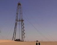 &Ouml;lbohrturm in Niger (c) Phuong Tran Voice of America