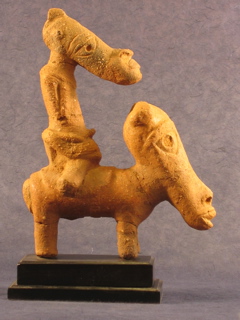 Terrakotta Figur - Mann auf einem Pferd