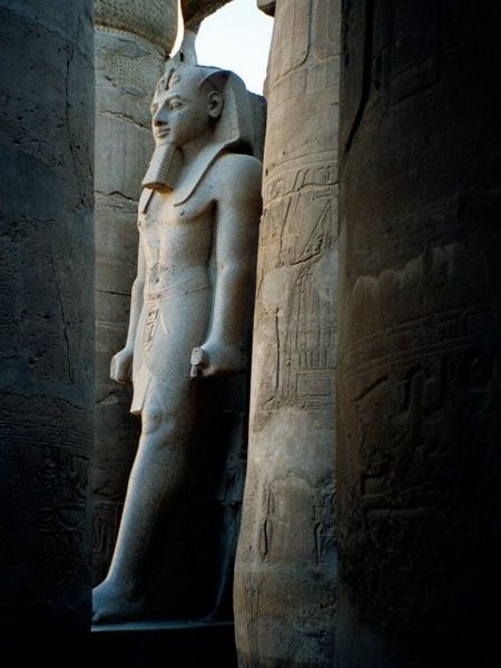 Pharaostatue im Luxor Tempel (c) Hajor