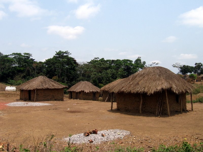 Dorf in Luanda (c) Paulo Cesar Santos CC BY SA 3.0