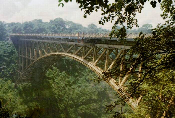 Brücke über den Sambesi (c) Graham Bould gemeinfrei