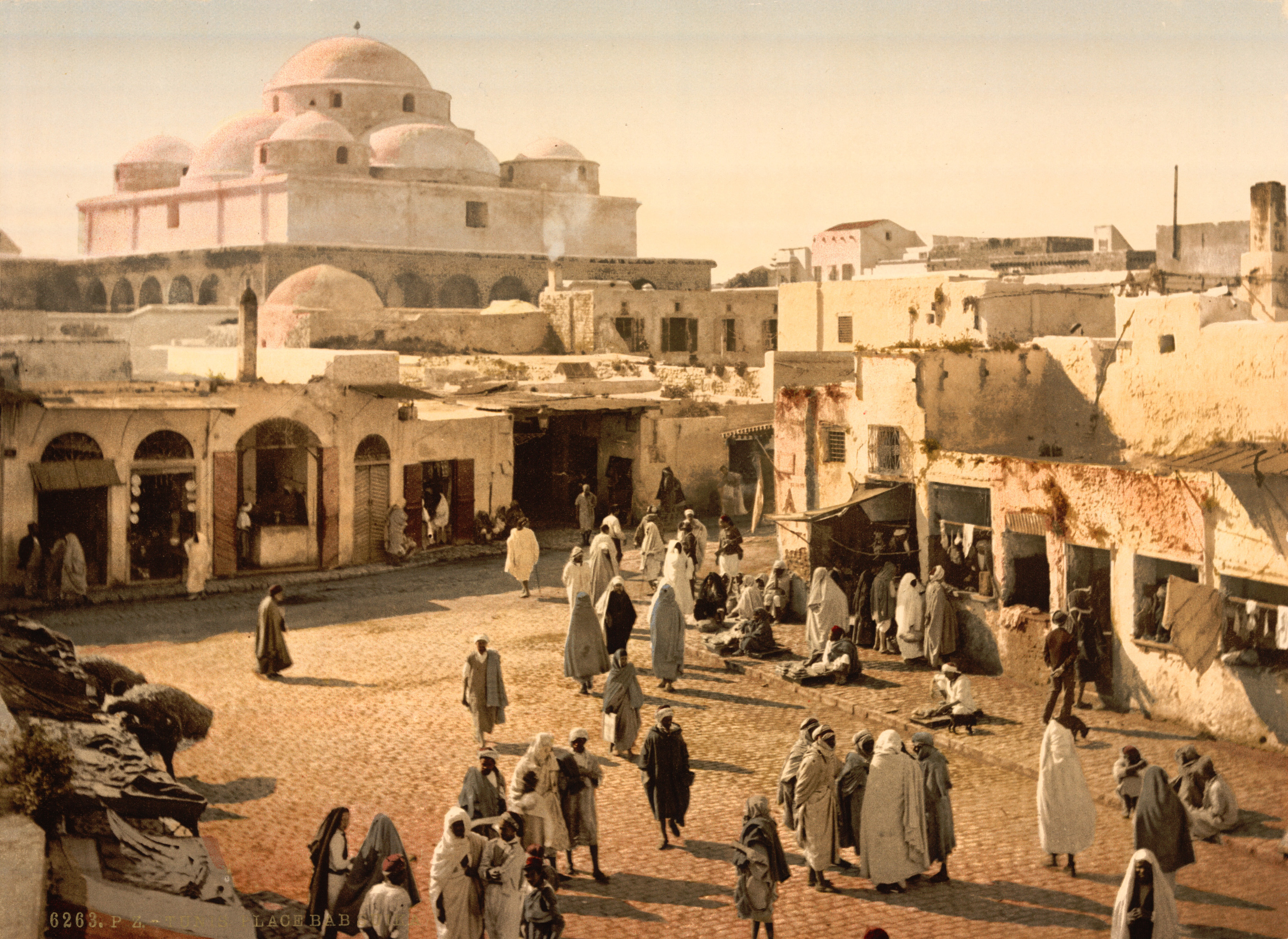 Bab Suika Suker Platz in Tunis um 1899 (c) wikicommons