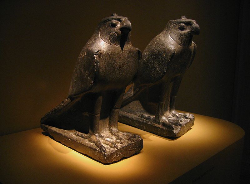 Die ägyptischen Falken des Gottes Horus in ptolemäischer Zeit (c) Rosemania(c) 